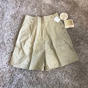 Grass Roots by Terramar Vintage Shorts‎